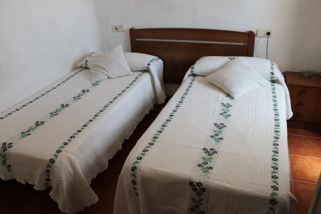 Hostal Graciela Madrid Bagian luar foto