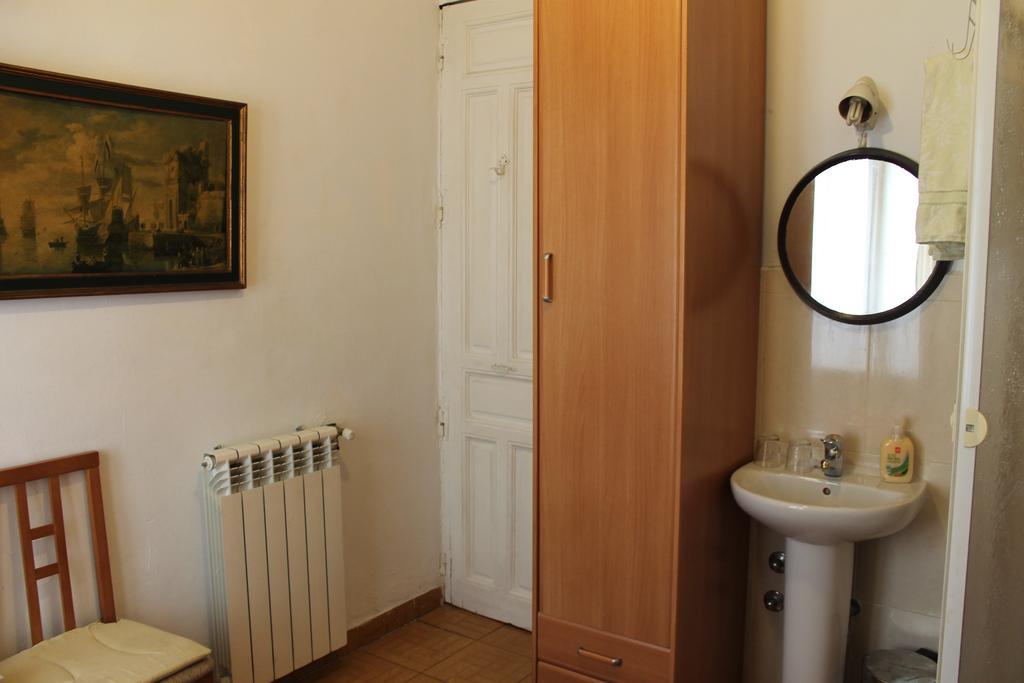 Hostal Graciela Madrid Ruang foto
